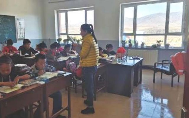 八方希望小學煤改電項目